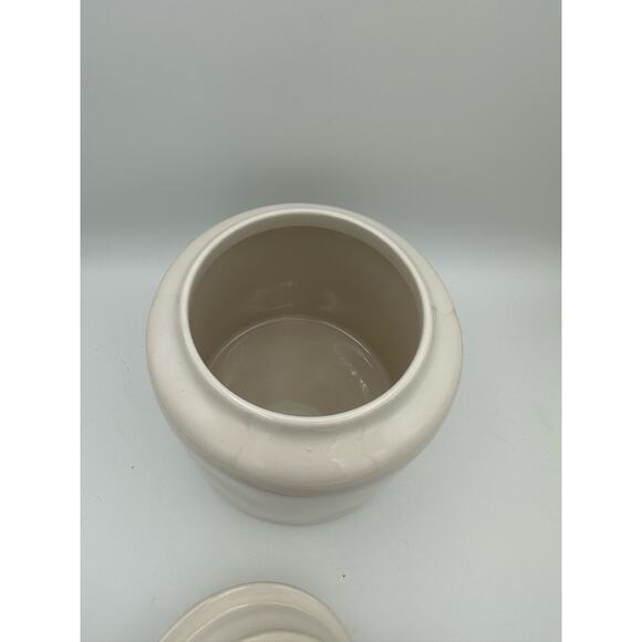 Rae Dunn Queen Bee Chubby Canister - Picture 4 of 6